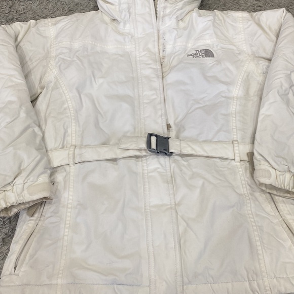 The North Face Girl' s Winter Jacket (Large) - Picture 4 of 13